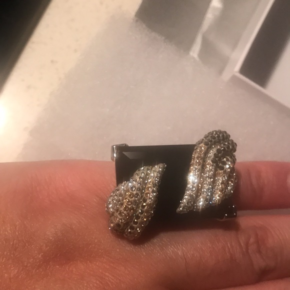Authentic Swarovski Black Wings cocktail Ring XL Ring s52 - Picture 4 of 8